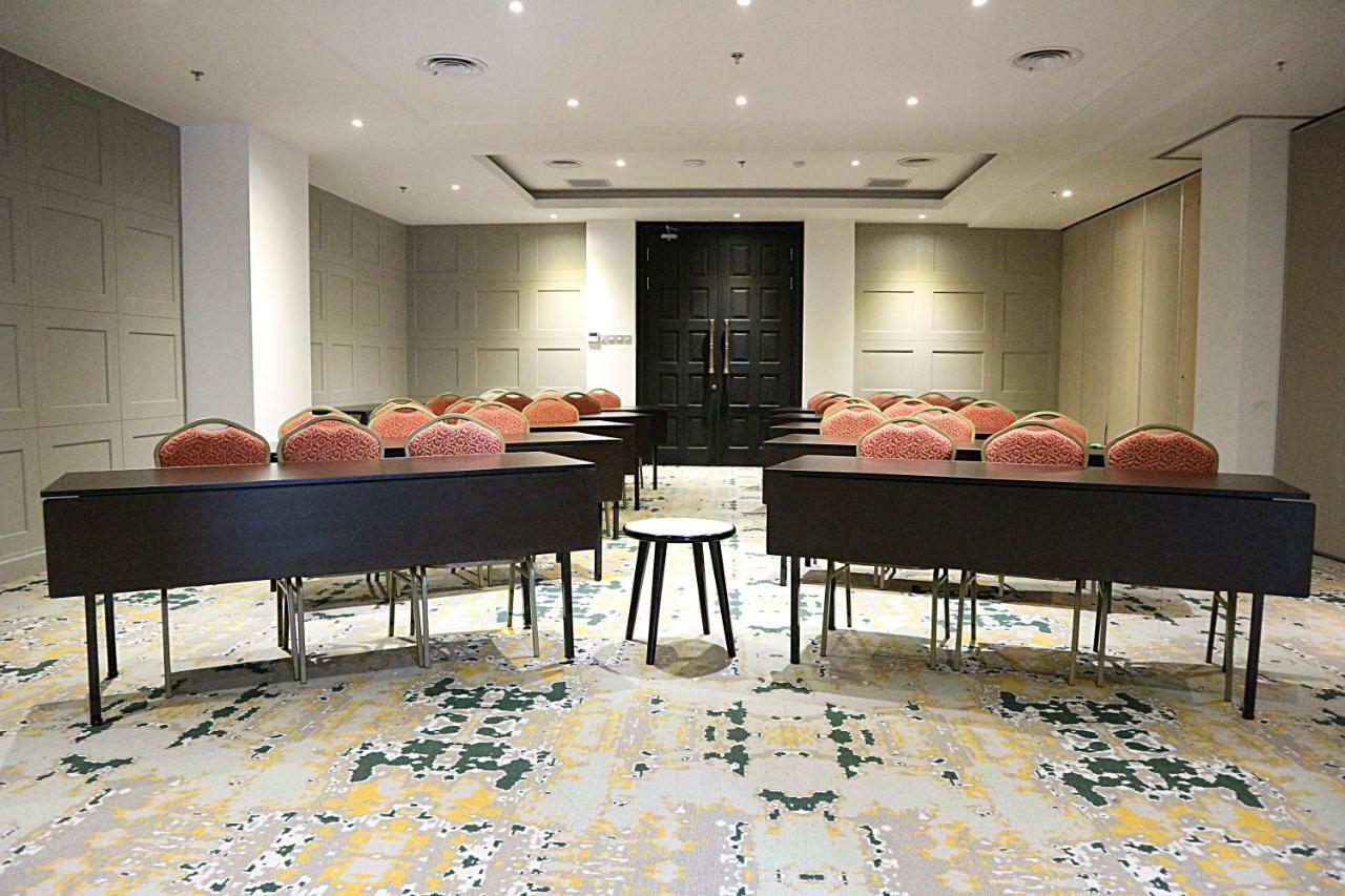 Hotel Shalva Джакарта Экстерьер фото
