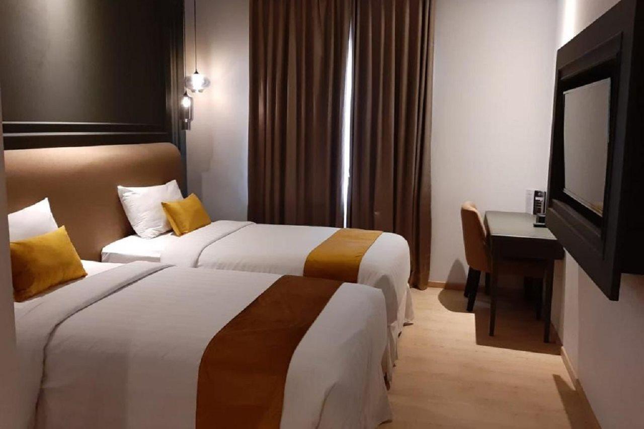 Hotel Shalva Джакарта Экстерьер фото
